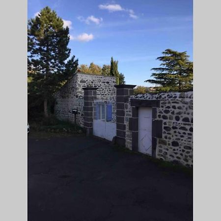 Maisonnette En Pierre Independante De 20 M2 Saint-Cirgues-sur-Couze Kültér fotó