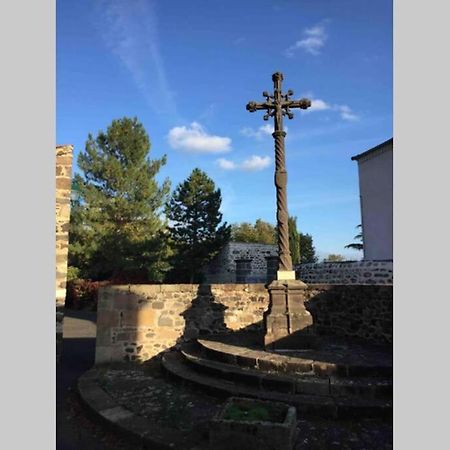 Maisonnette En Pierre Independante De 20 M2 Saint-Cirgues-sur-Couze Kültér fotó