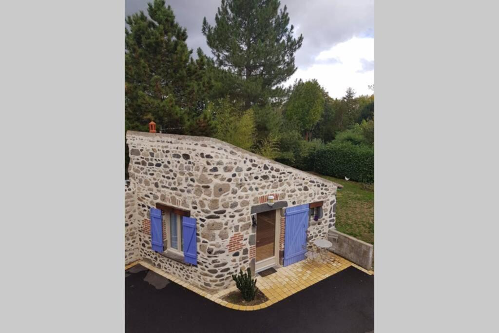 Maisonnette En Pierre Independante De 20 M2 Saint-Cirgues-sur-Couze Kültér fotó